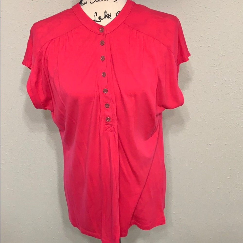 Liz Claiborne tee